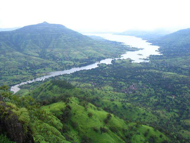 Best Road Trip Places in Maharashtra