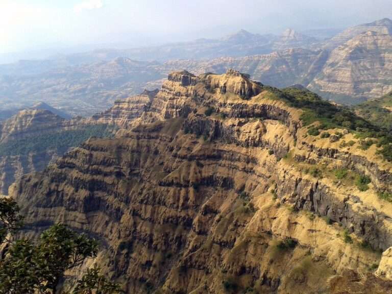 Best Tourist Places in Maharashtra