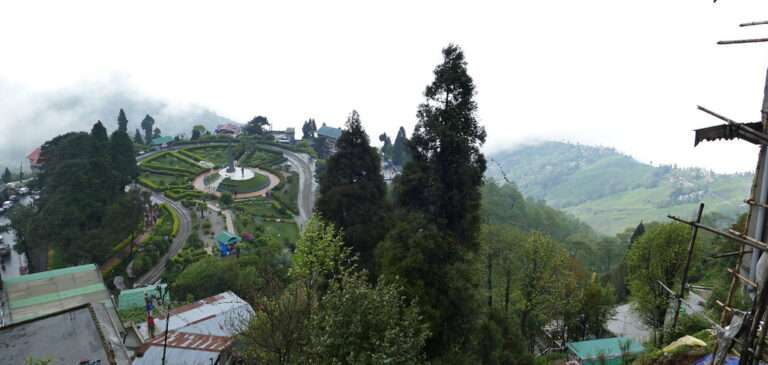 5 Best Places to visit in Darjeeling