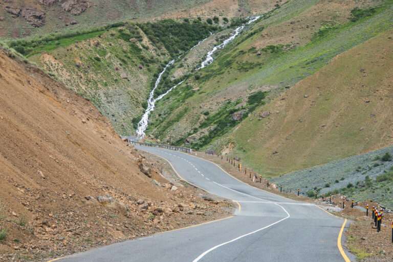 Best Road Trips Places from Srinagar